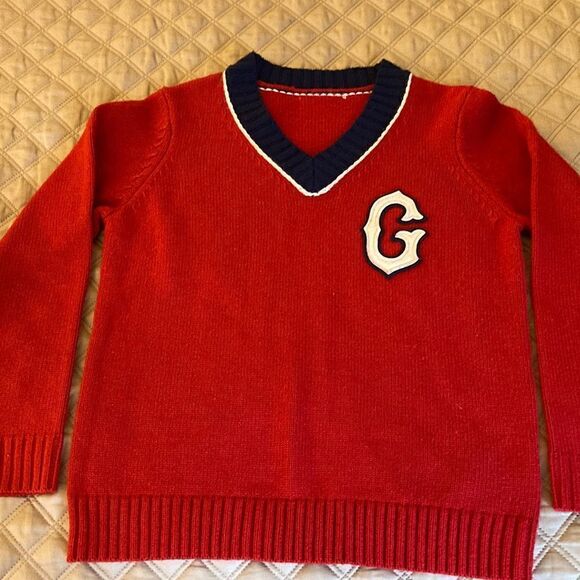 Girls Varsity Long Sleeve Sweater with G on chest. Cashmere Blend. Size 12 - Picture 1 of 5